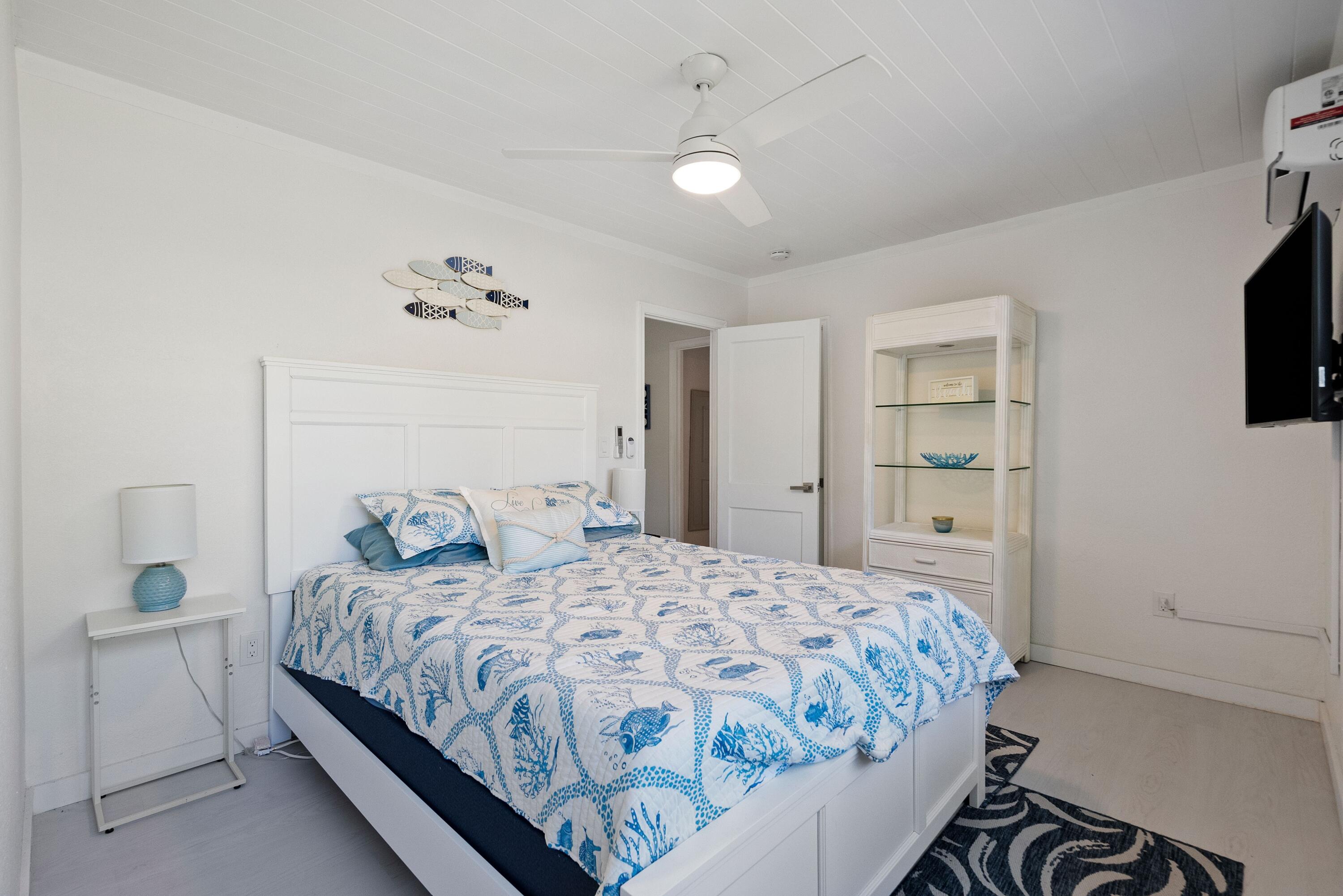 670 Hernando Street, Unit D Fort Pierce, FL 34949 - Photo 13 of 24 Bedroom 2