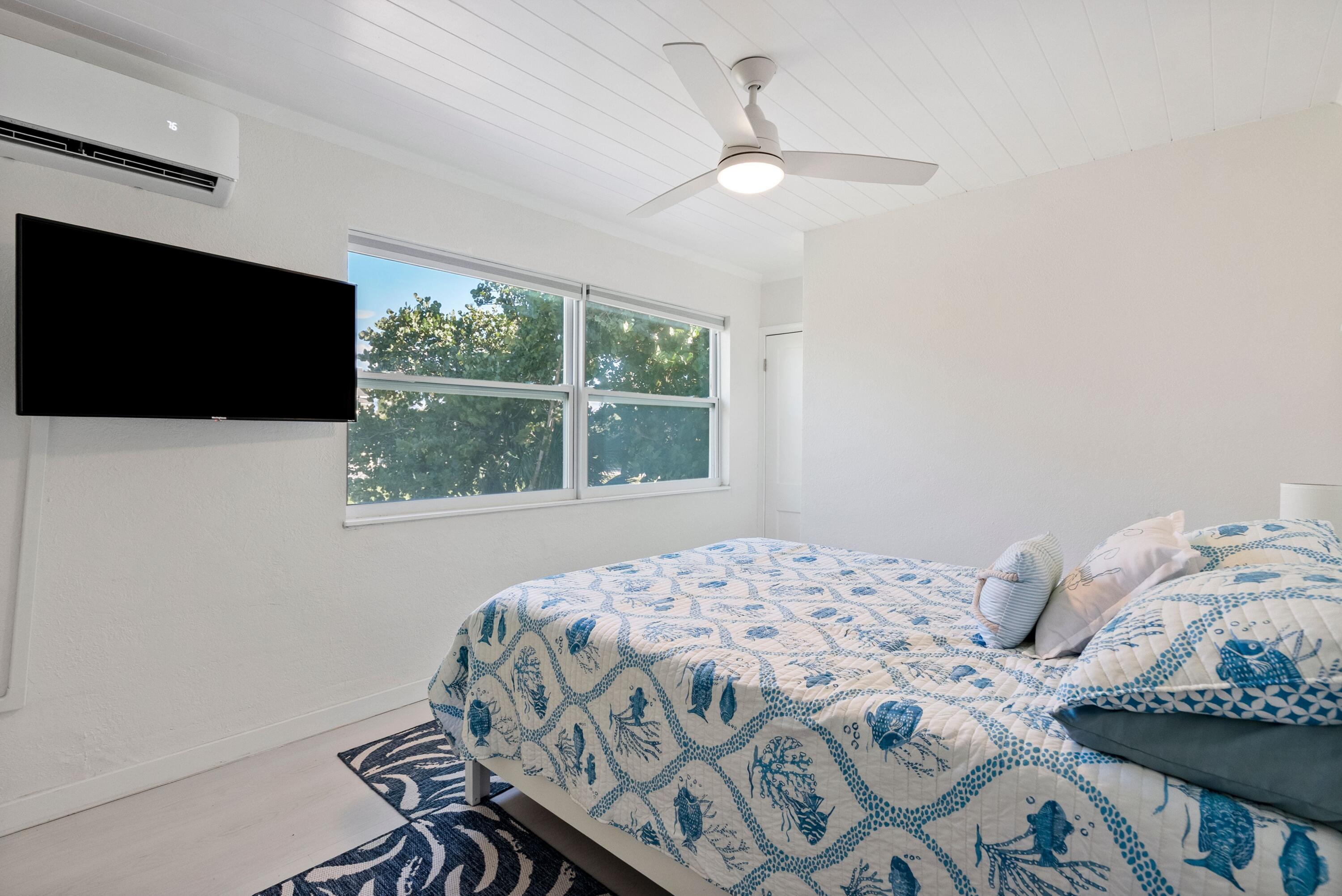 670 Hernando Street, Unit D Fort Pierce, FL 34949 - Photo 14 of 24 Bedroom 1