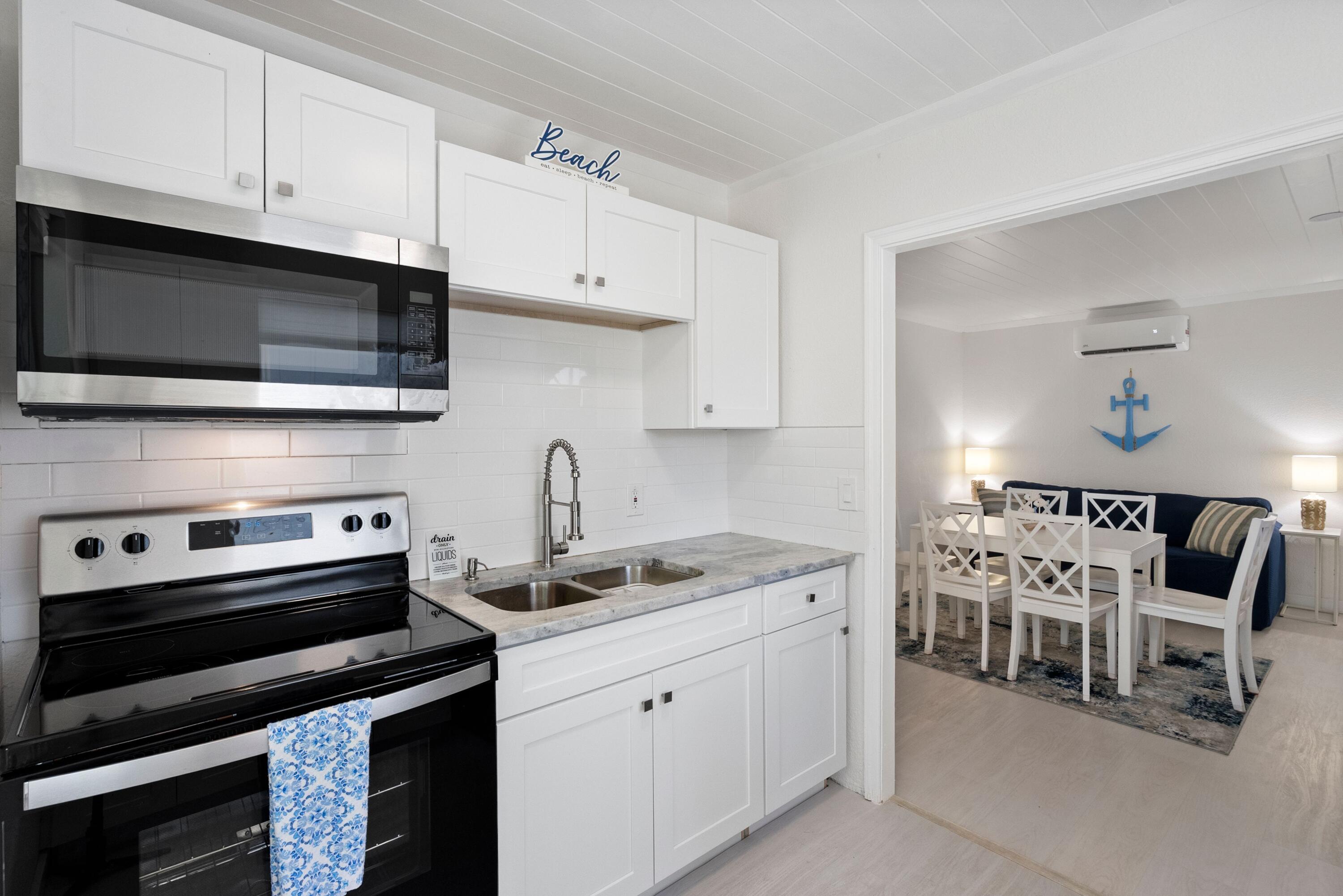 670 Hernando Street, Unit D Fort Pierce, FL 34949 - Photo 5 of 24 Kitchen 2