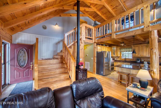 $639,000 | 250 Briar Point Road, Allardt, TN 38504