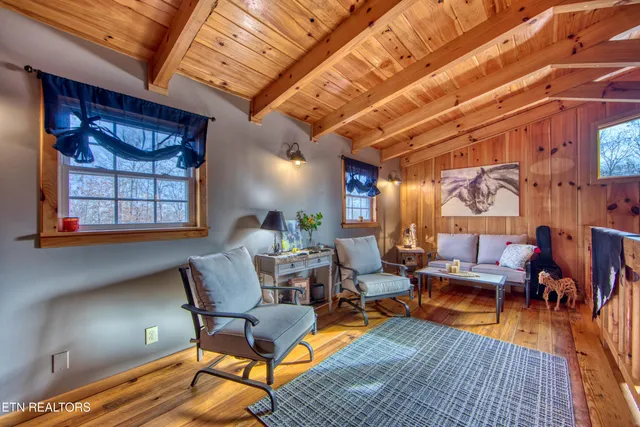 $639,000 | 250 Briar Point Road, Allardt, TN 38504