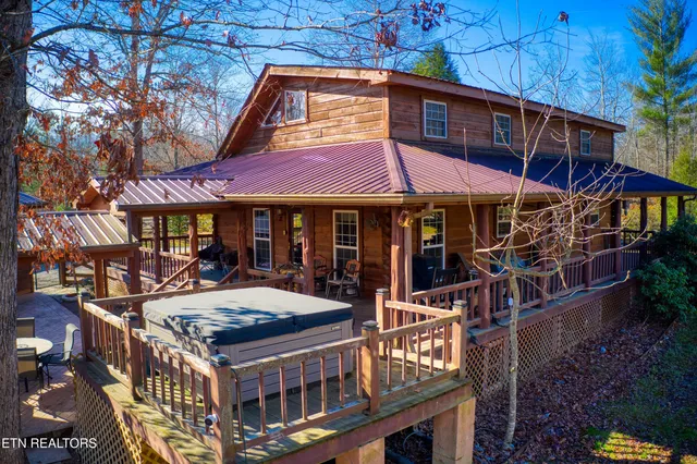 $639,000 | 250 Briar Point Road, Allardt, TN 38504