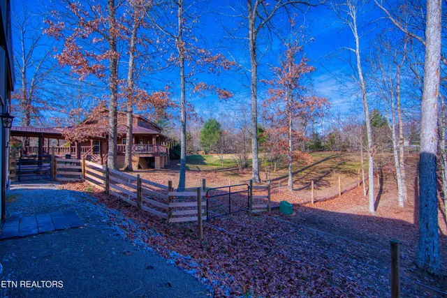 $639,000 | 250 Briar Point Road, Allardt, TN 38504