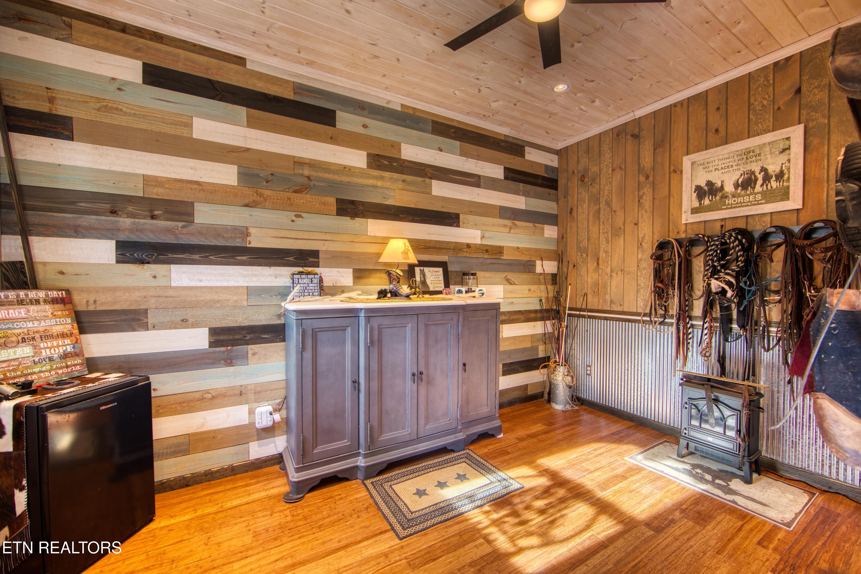 250 Briar Point Road Allardt, TN 38504 - Photo 44 of 59 EK3A6743