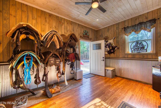 $639,000 | 250 Briar Point Road, Allardt, TN 38504