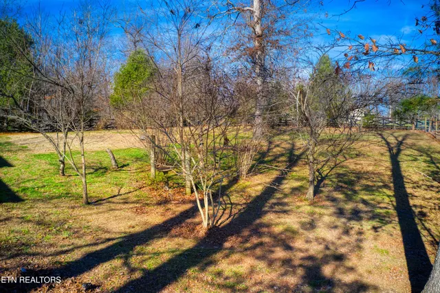 $639,000 | 250 Briar Point Road, Allardt, TN 38504