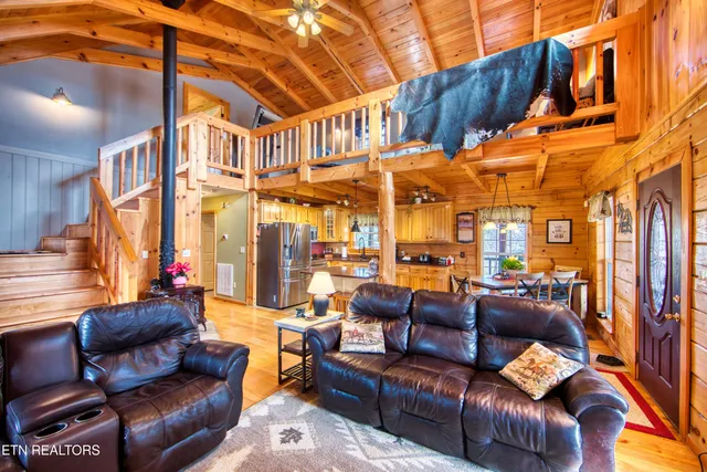 $639,000 | 250 Briar Point Road, Allardt, TN 38504