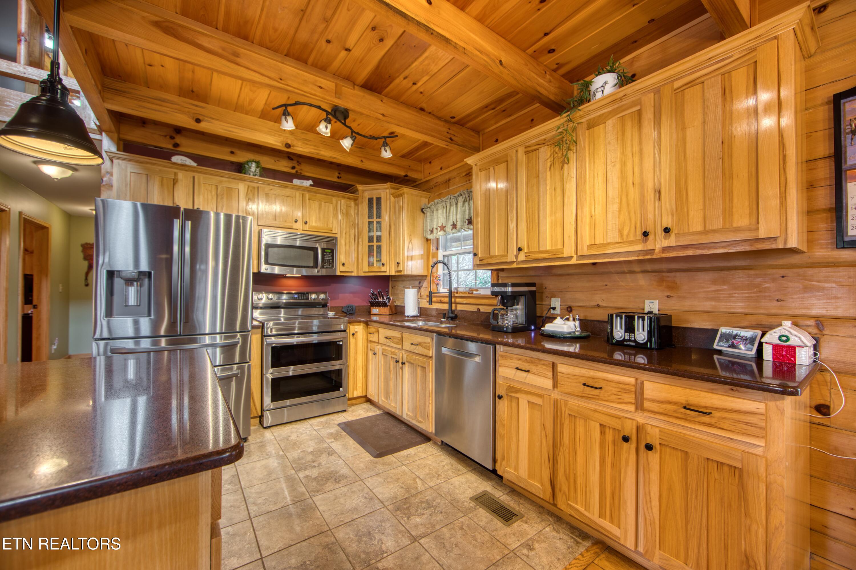 250 Briar Point Road Allardt, TN 38504 - Photo 8 of 59 EK3A6355