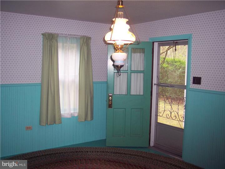 48 Dickert Road Quakertown, PA 18951 - Photo 4 of 25 Dining Room