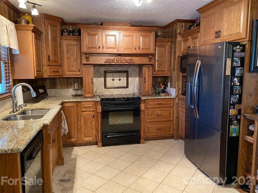 1871 Poarch Road Lincolnton, NC 28092 - Photo 5 of 13 Gallery Image 5