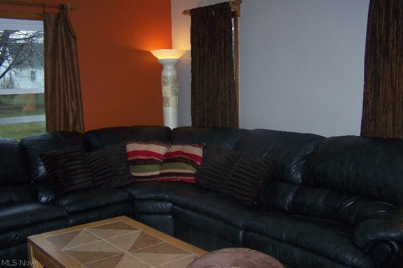 145 Prentice Road Painesville, OH 44077 - Photo 3 of 19 Gallery Image 3