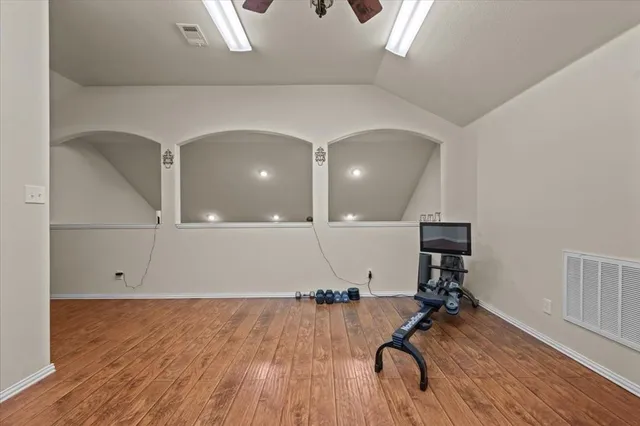 $349,900 | 196 Creek Drive, Whitney, TX 76692