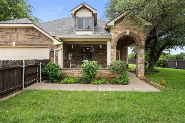 $349,900 | 196 Creek Drive, Whitney, TX 76692