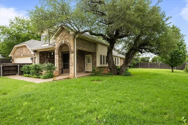 $349,900 | 196 Creek Drive, Whitney, TX 76692