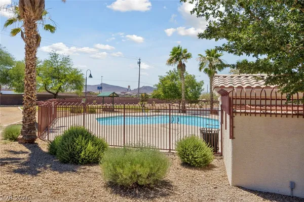 $1,450 | 2583 Land Rush Drive, Henderson, NV 89002
