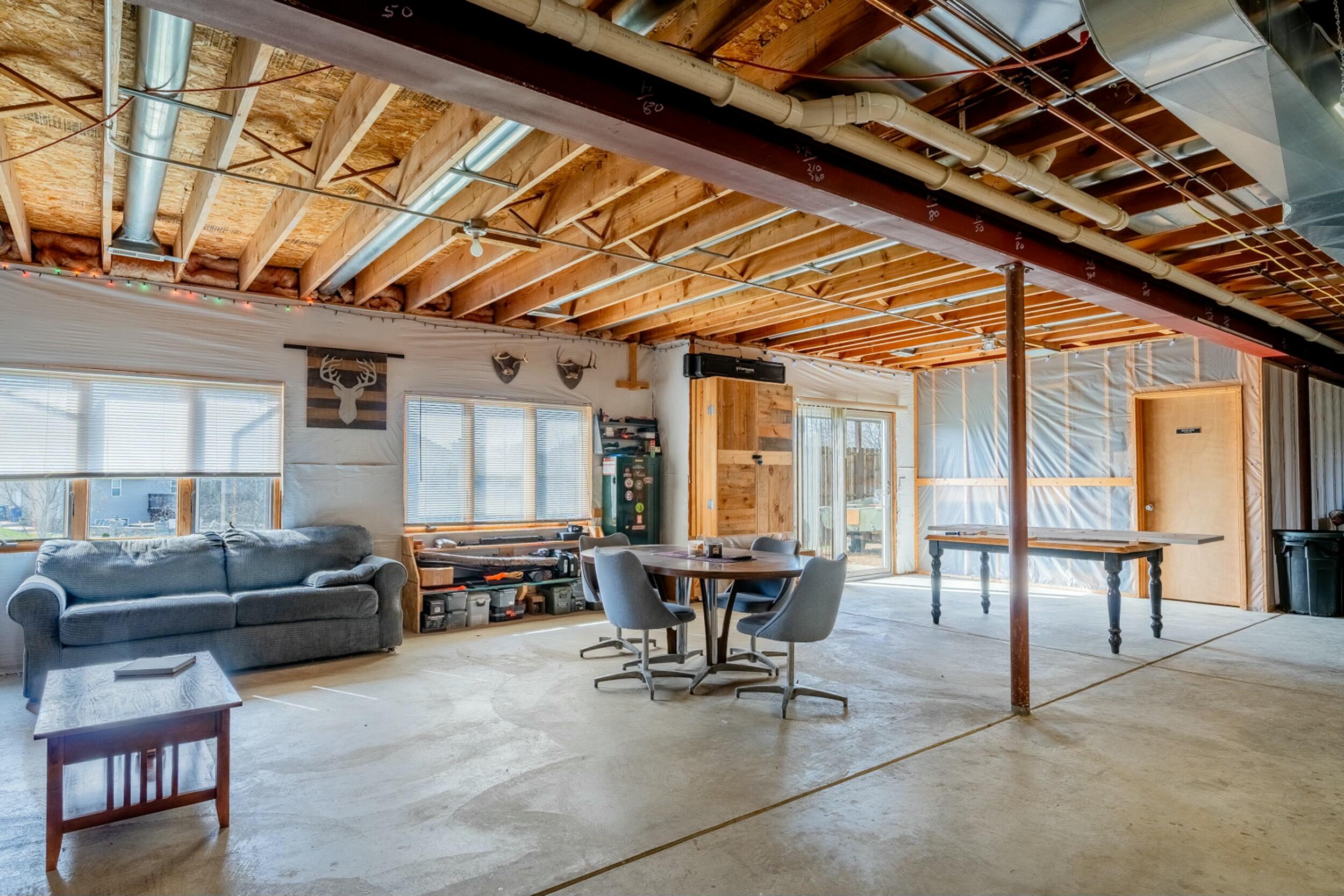 12430 Connecticut Street Crown Point, IN 46307 - Photo 38 of 47 2500x1667