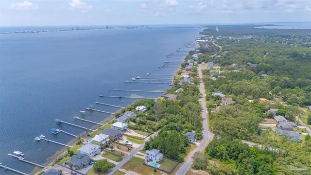 $885,000 | 3120 Linden Avenue, Gulf Breeze, FL 32563