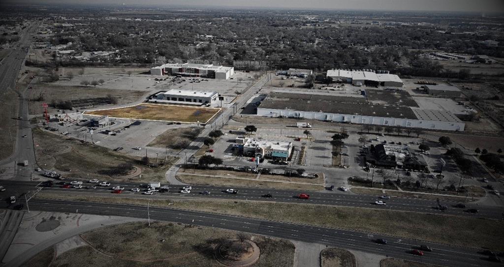 400 Precision Drive Waco, TX 76710 - Photo 4 of 4 an aerial view of a building with outdoor space