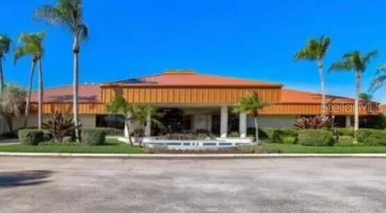 $160,000 | 4210 Caddie Drive East, Unit 201, Bradenton, FL 34203