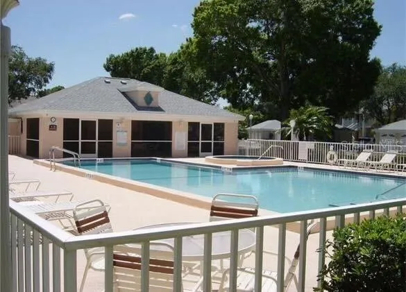 $160,000 | 4210 Caddie Drive East, Unit 201, Bradenton, FL 34203