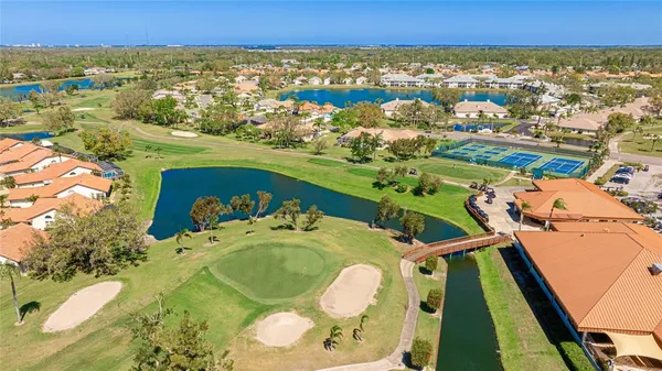 $160,000 | 4210 Caddie Drive East, Unit 201, Bradenton, FL 34203