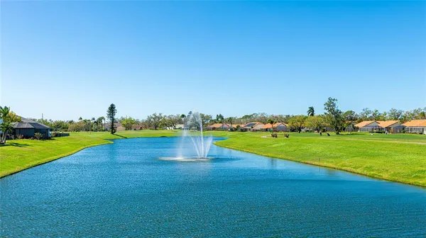 $160,000 | 4210 Caddie Drive East, Unit 201, Bradenton, FL 34203