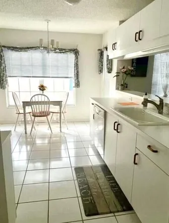 $160,000 | 4210 Caddie Drive East, Unit 201, Bradenton, FL 34203