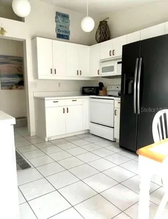 $160,000 | 4210 Caddie Drive East, Unit 201, Bradenton, FL 34203