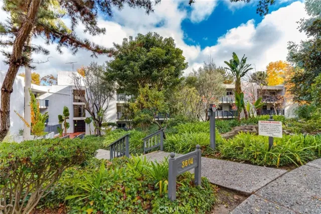 $3,000 | 3604 West Estates Lane, Unit 306, Rolling Hills Estates, CA 90274