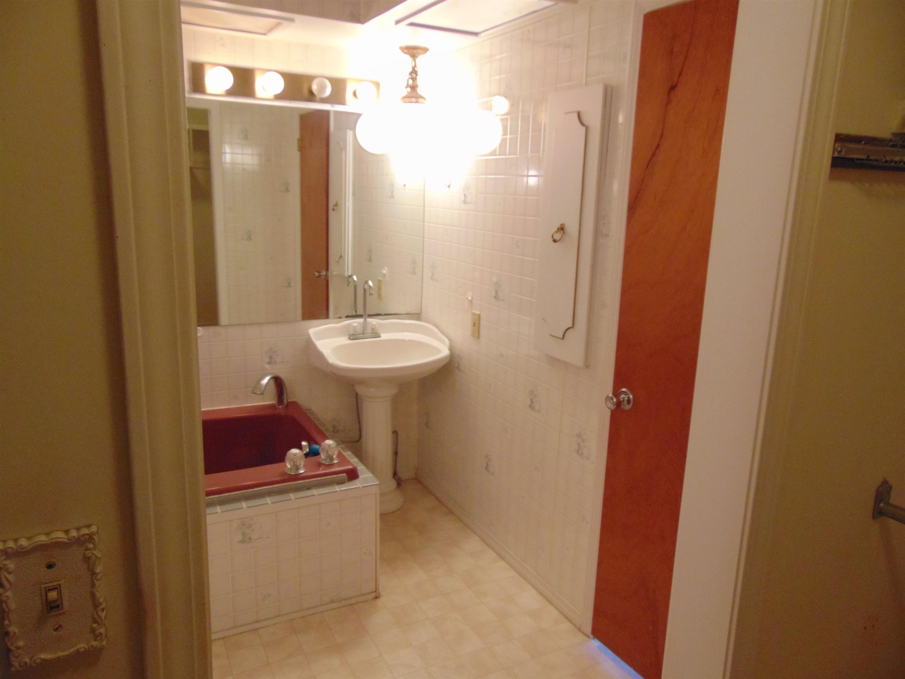 5625 West Monroe Road Alma, MI 48801 - Photo 39 of 77 1901821-38.JPG