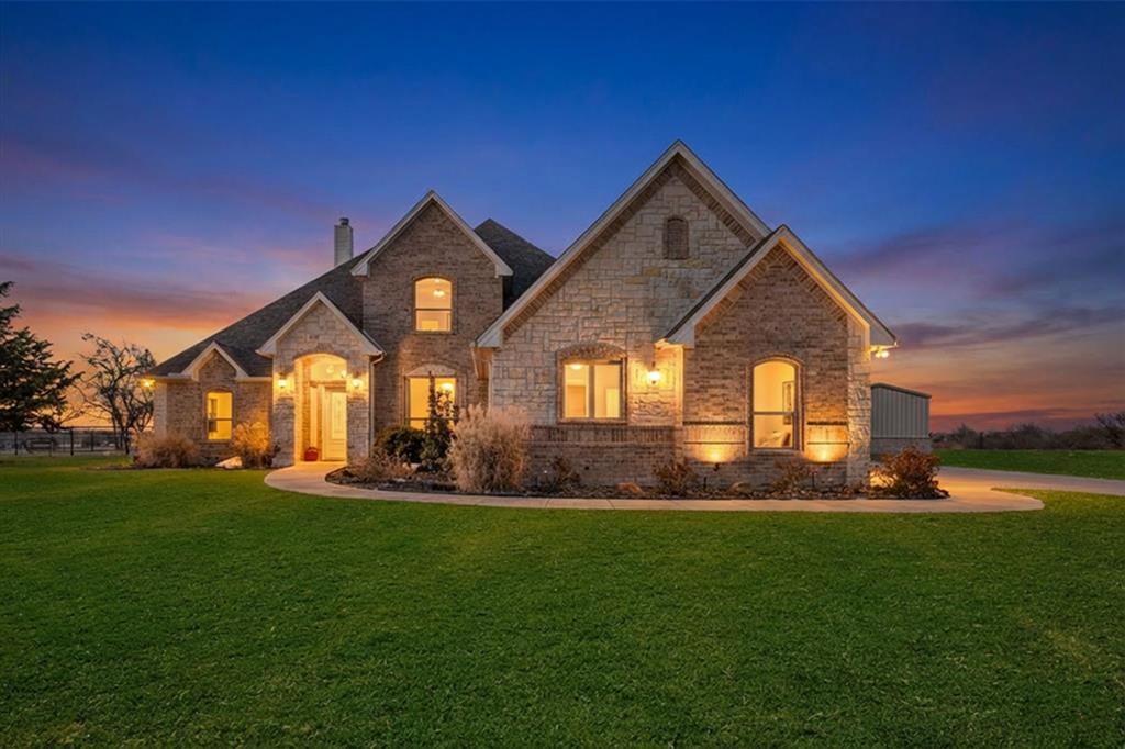 100 Wapiti Drive Azle, TX 76020 - Photo 2 of 39