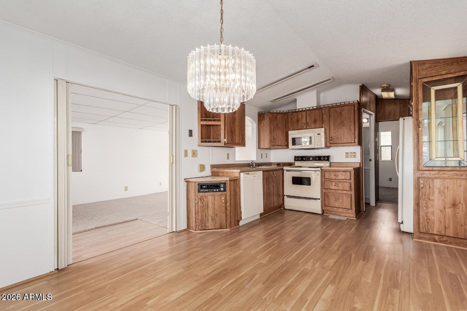 17200 West Bell Road, Unit 517 Surprise, AZ 85374 - Photo 6 of 20 20250131072942384175000000-o