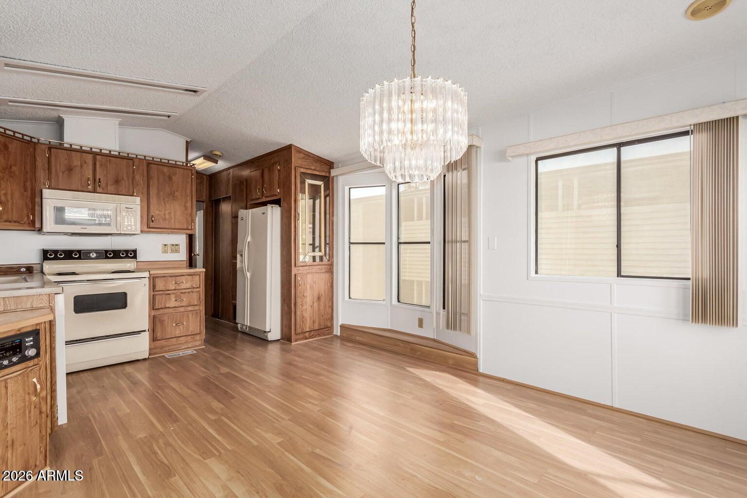 17200 West Bell Road, Unit 517 Surprise, AZ 85374 - Photo 7 of 20 20250131072947132269000000-o