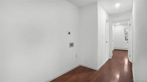 $899,000 | 2155 Walton Avenue | Tremont