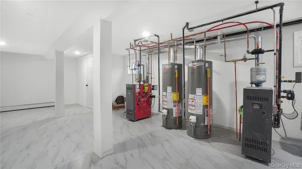 $899,000 | 2155 Walton Avenue | Tremont