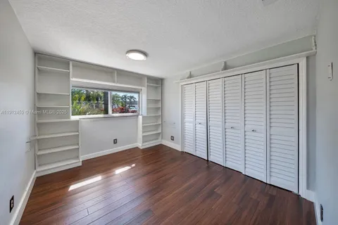 $885,000 | 10025 Southwest 83rd Street, Miami, FL 33173