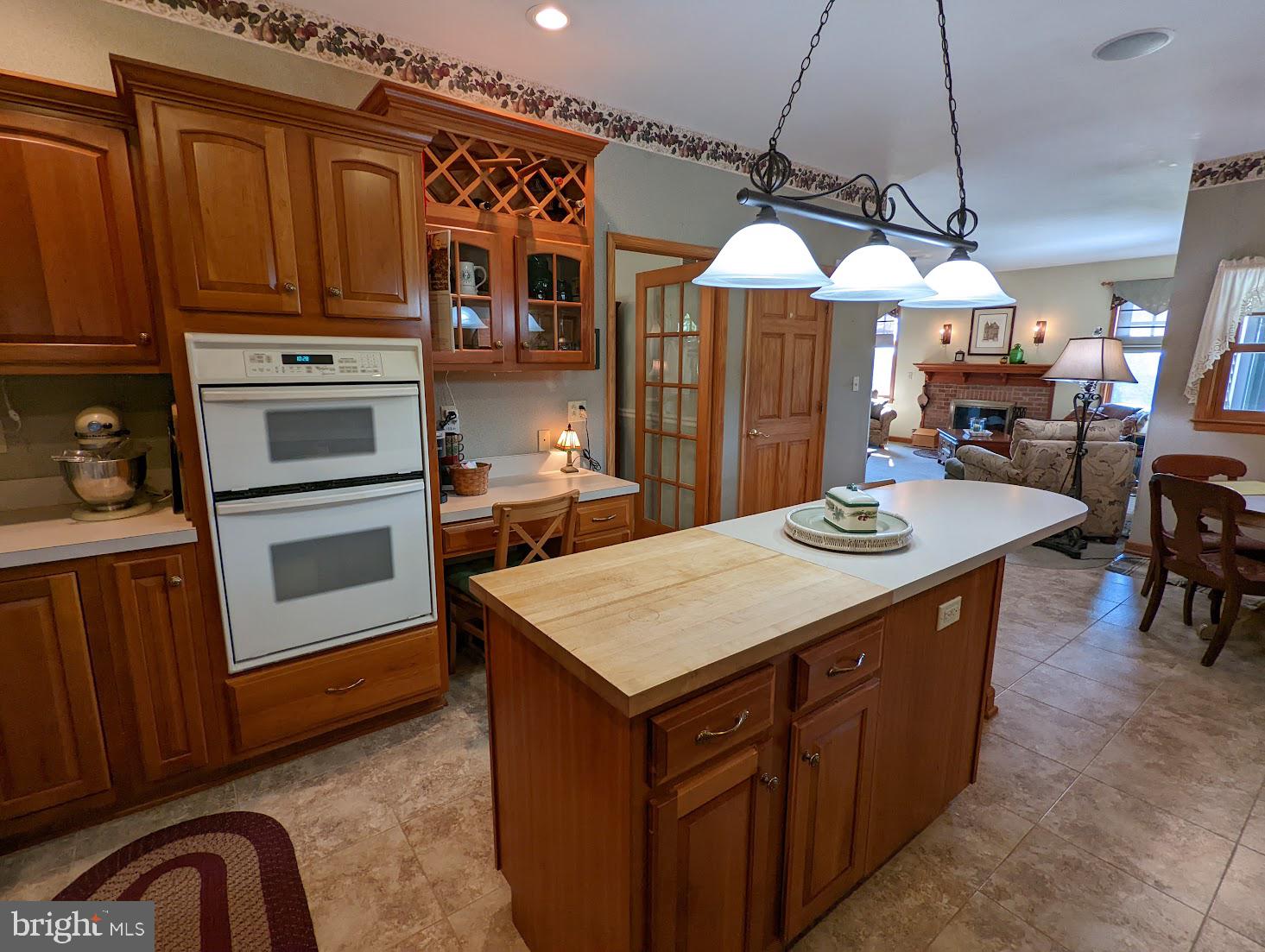 570 Cloverleaf Road York, PA 17406 - Photo 11 of 50