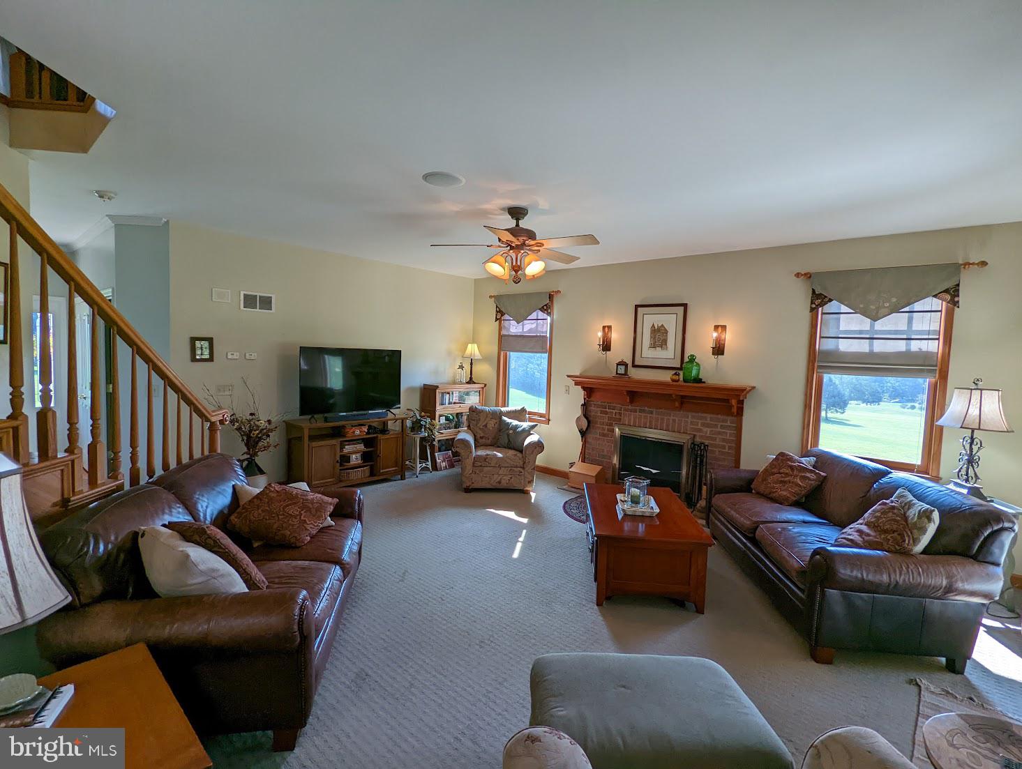 570 Cloverleaf Road York, PA 17406 - Photo 12 of 50