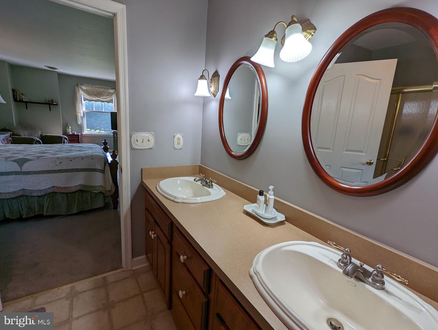 570 Cloverleaf Road York, PA 17406 - Photo 22 of 50