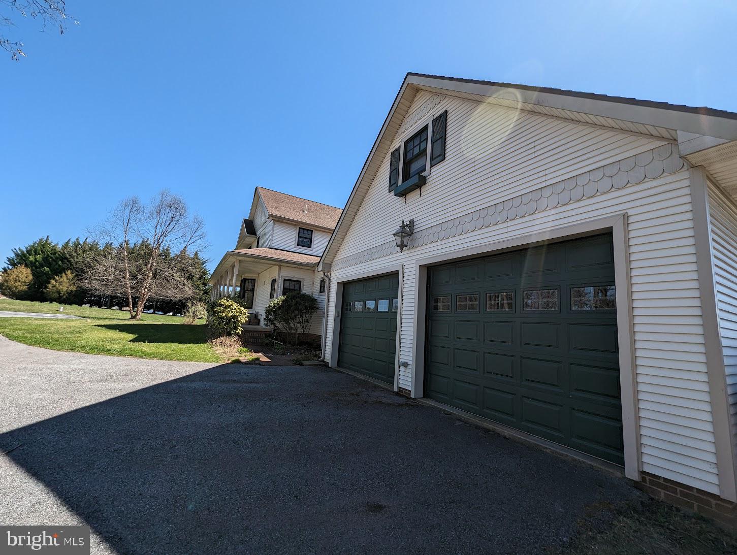 570 Cloverleaf Road York, PA 17406 - Photo 39 of 50