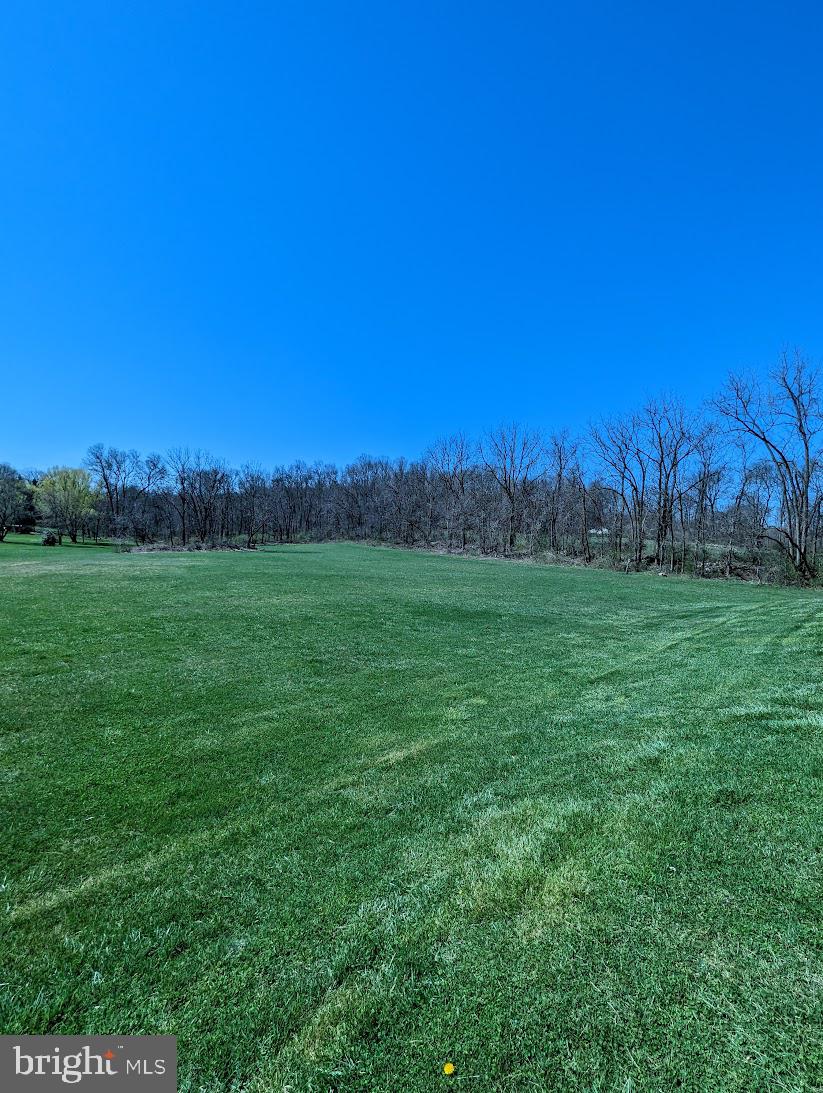 570 Cloverleaf Road York, PA 17406 - Photo 47 of 50