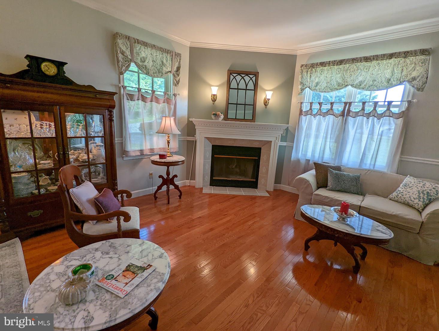 570 Cloverleaf Road York, PA 17406 - Photo 5 of 50