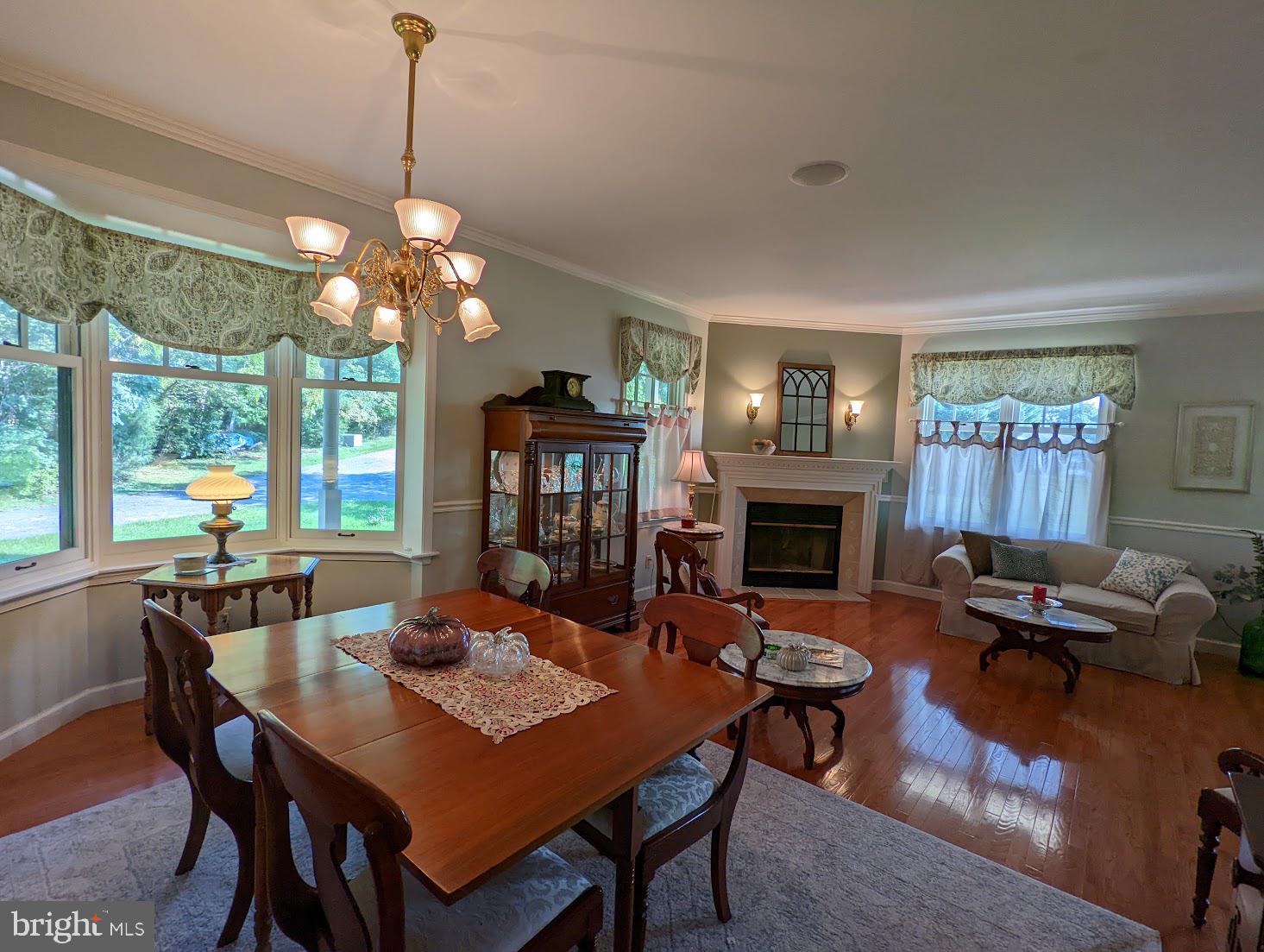 570 Cloverleaf Road York, PA 17406 - Photo 6 of 50