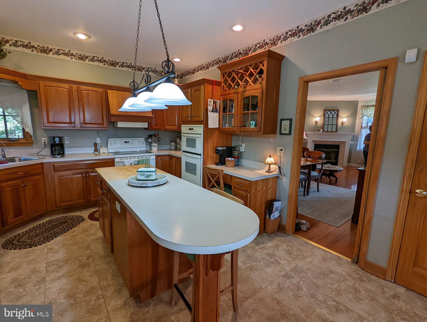 570 Cloverleaf Road York, PA 17406 - Photo 8 of 50