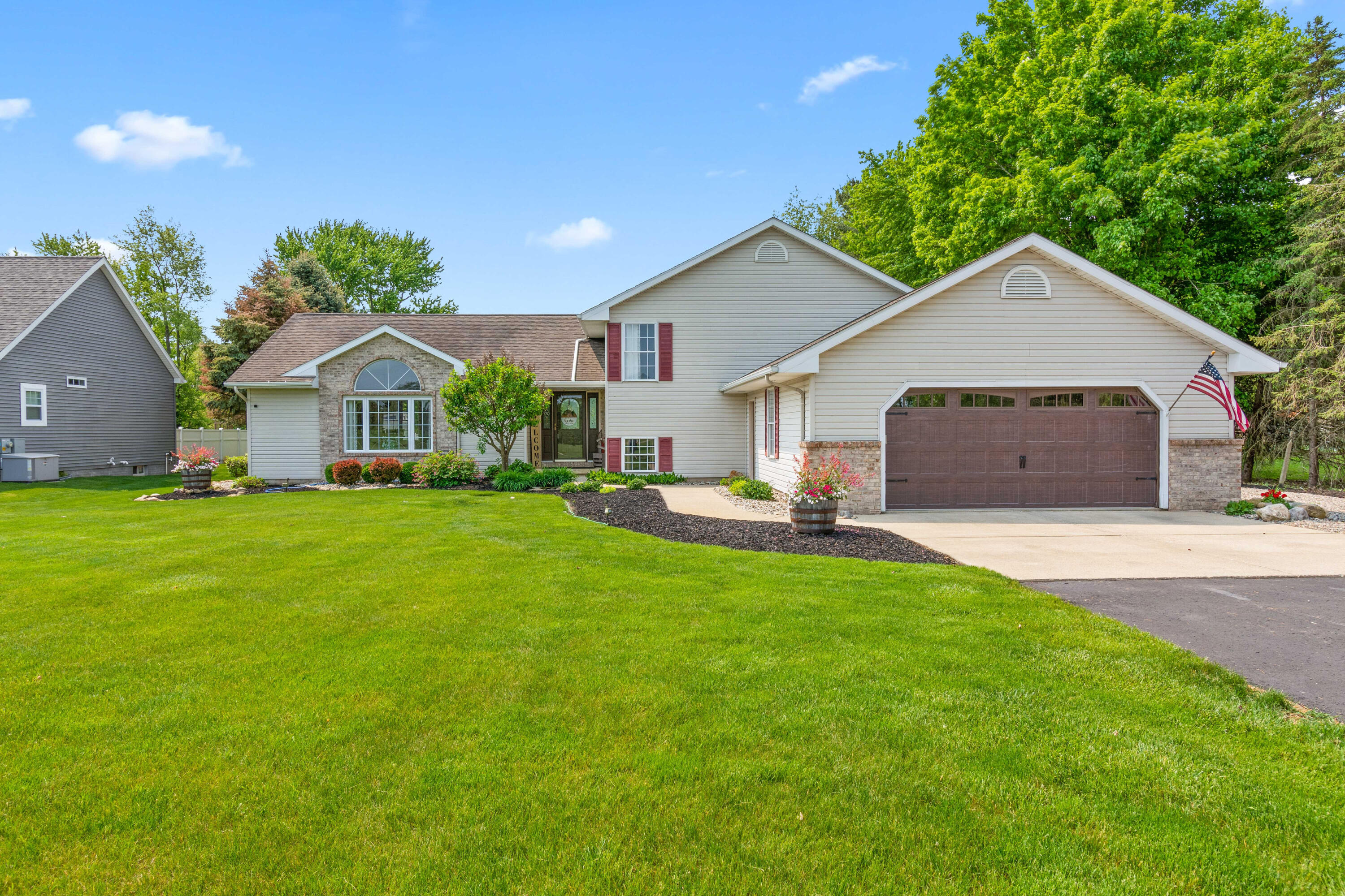 209 Adolph Shores Road Coldwater, MI 49036 - Photo 3 of 55 13