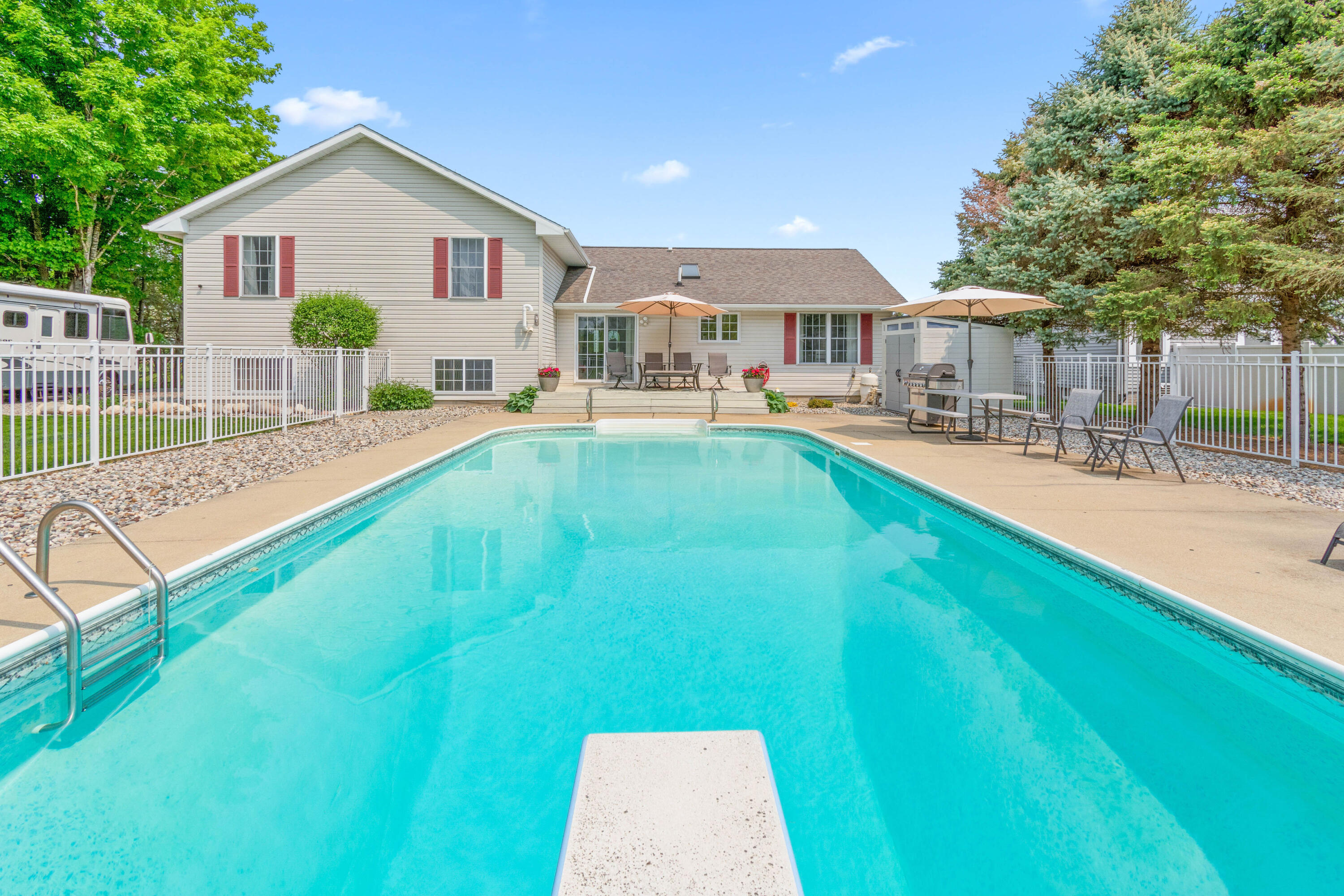 209 Adolph Shores Road Coldwater, MI 49036 - Photo 6 of 55 32