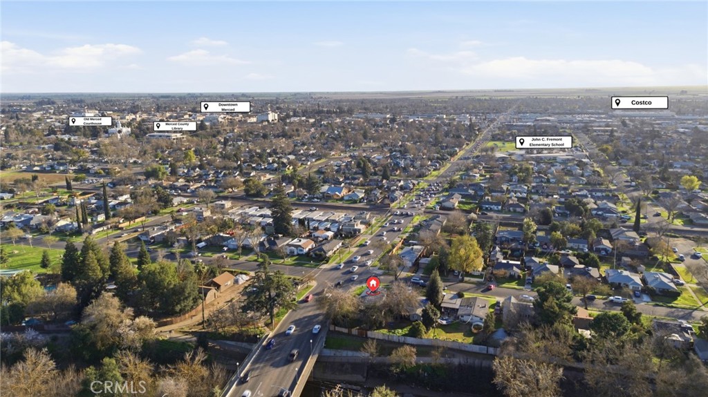 2525 R Street Merced, CA 95340 - Photo 19 of 19 an aerial view of multiple house