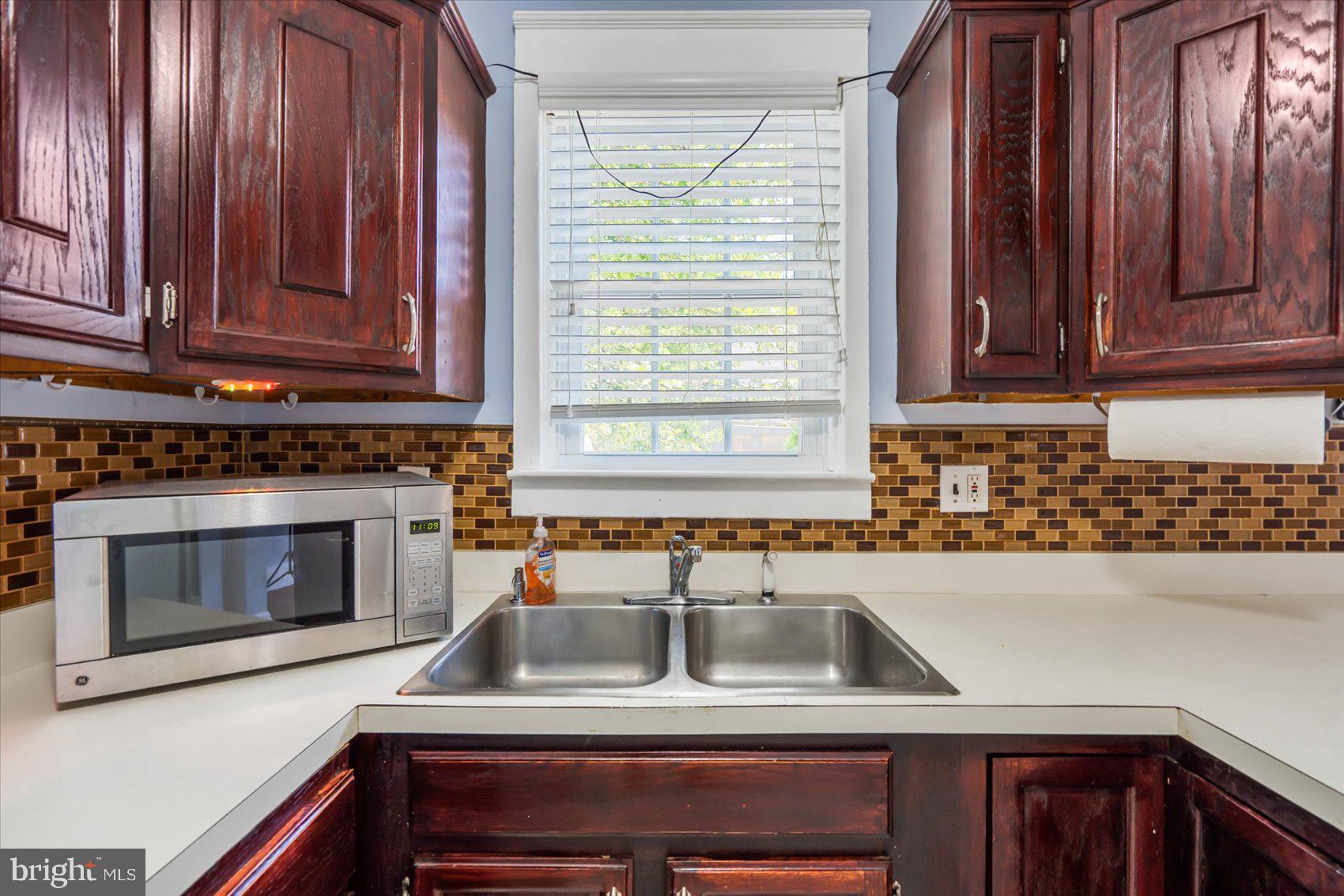 2006 Windsor Place Baltimore, MD 21207 - Photo 14 of 50 Kitchen