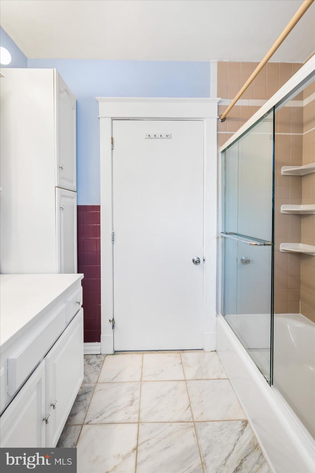 2006 Windsor Place Baltimore, MD 21207 - Photo 17 of 50 Main Level Bathroom