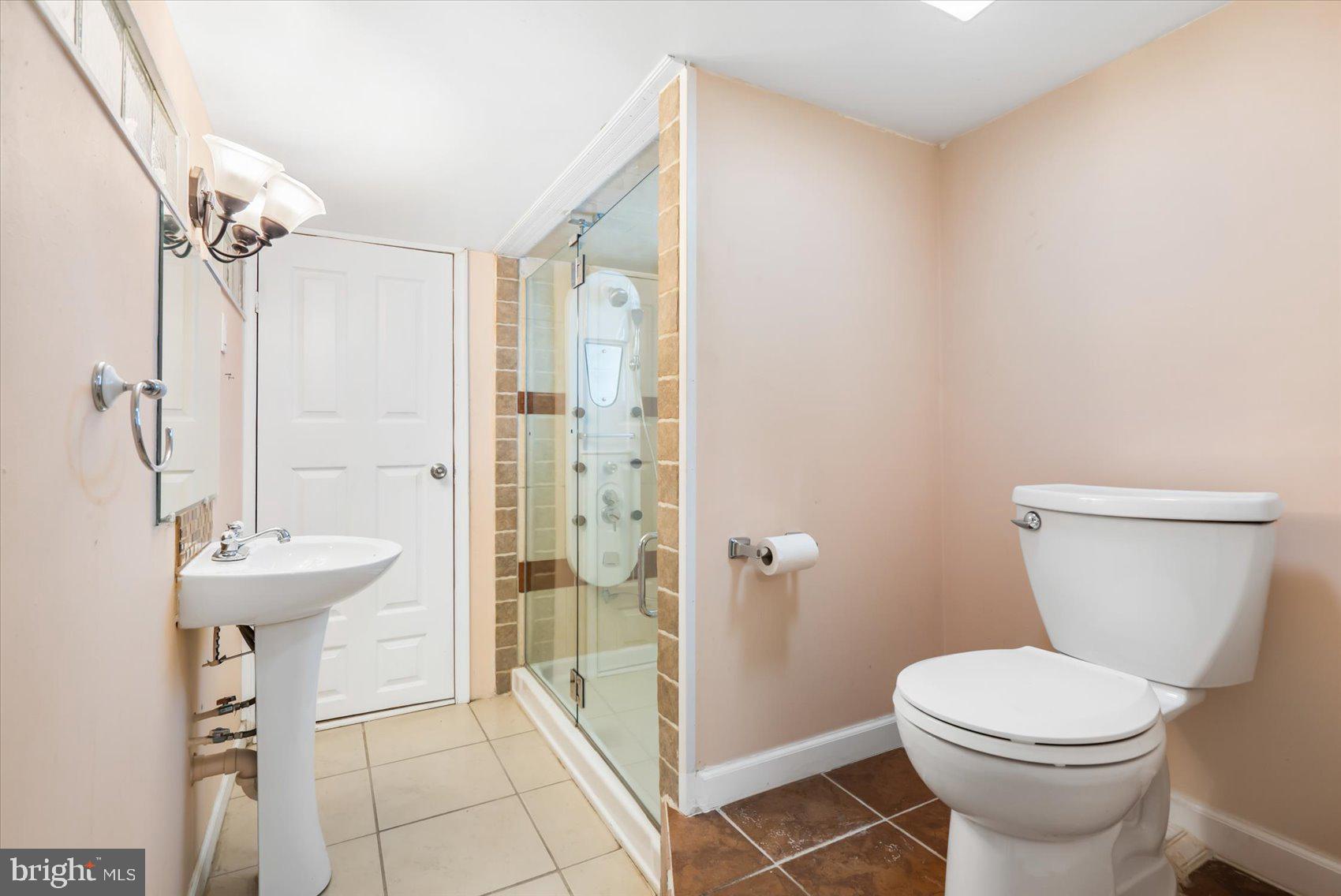 2006 Windsor Place Baltimore, MD 21207 - Photo 36 of 50 Lower Level Full Bathroom